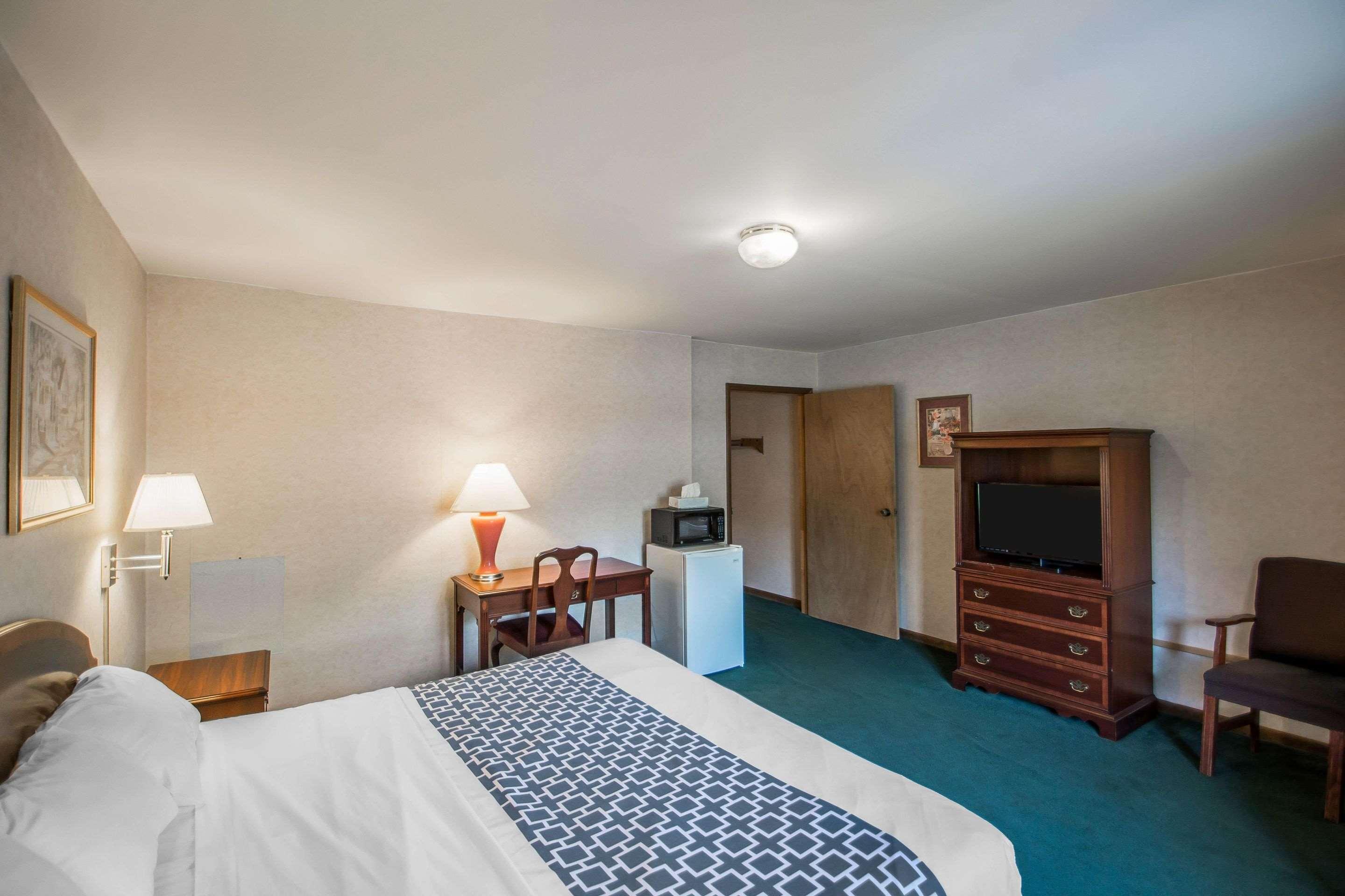 Econo Lodge Hornell Exterior photo