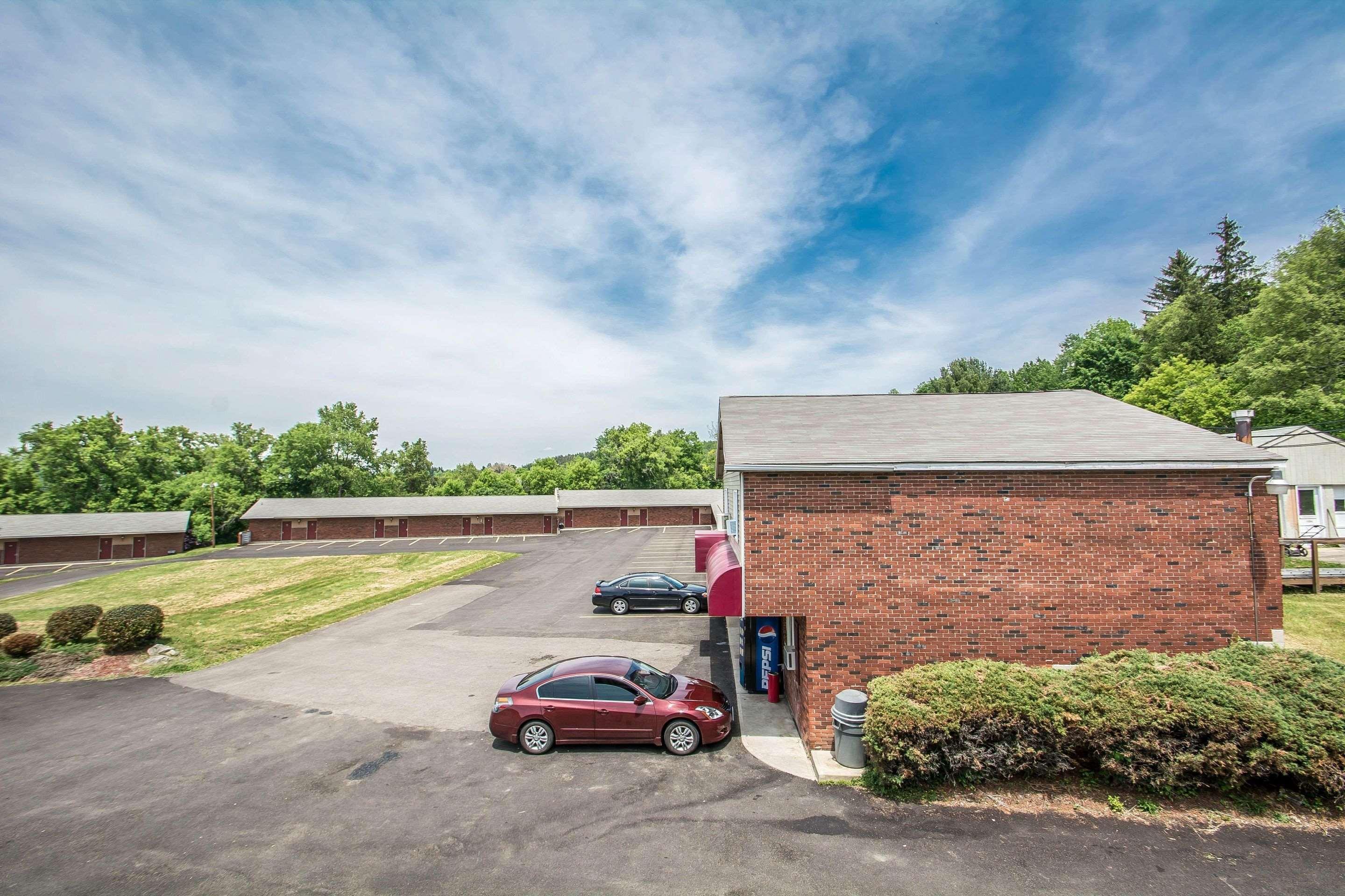 Econo Lodge Hornell Exterior photo