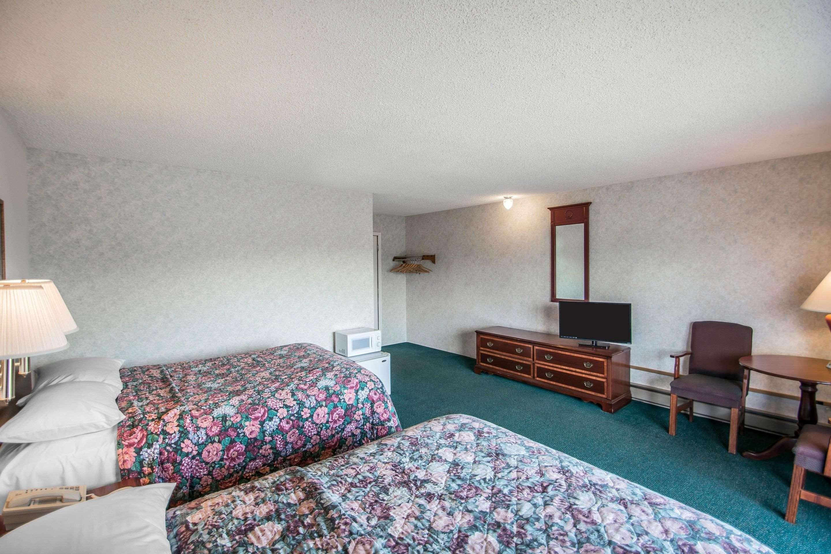 Econo Lodge Hornell Exterior photo