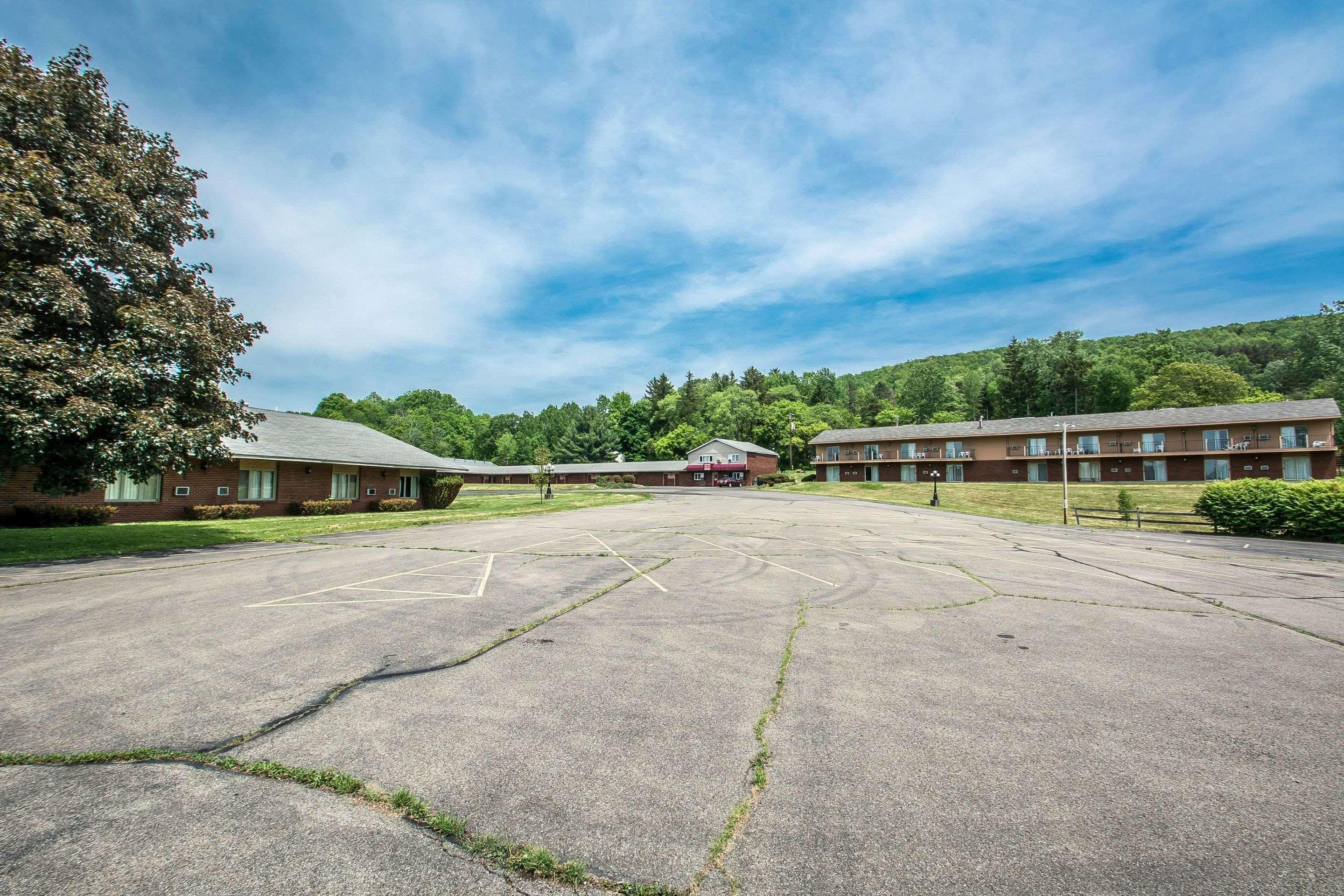 Econo Lodge Hornell Exterior photo